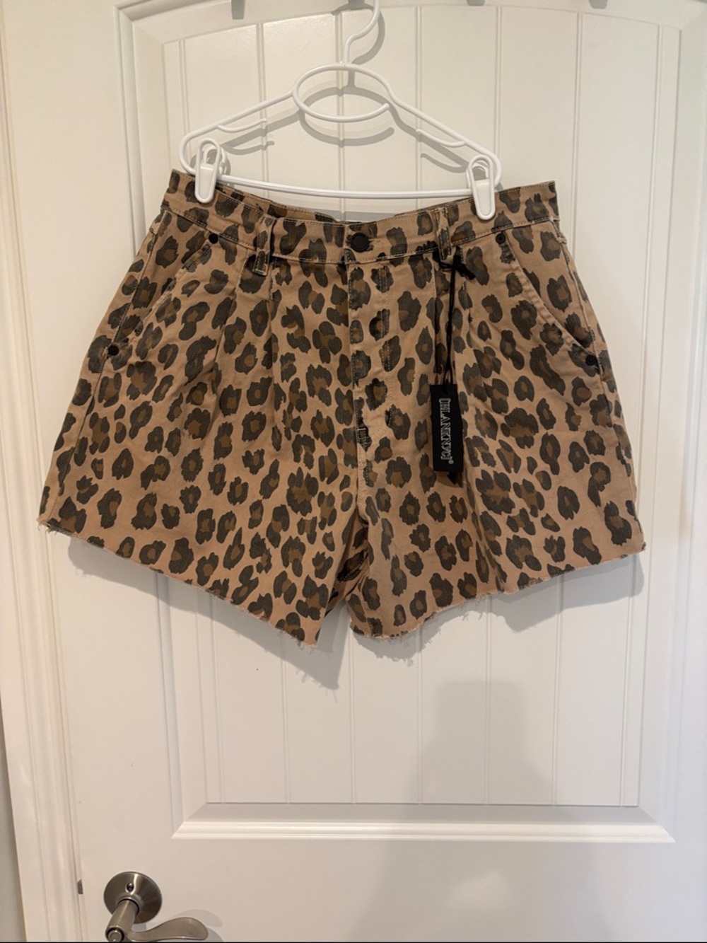 Blank NYC Leopard Print High-Rise Shorts - Tan/Brown.